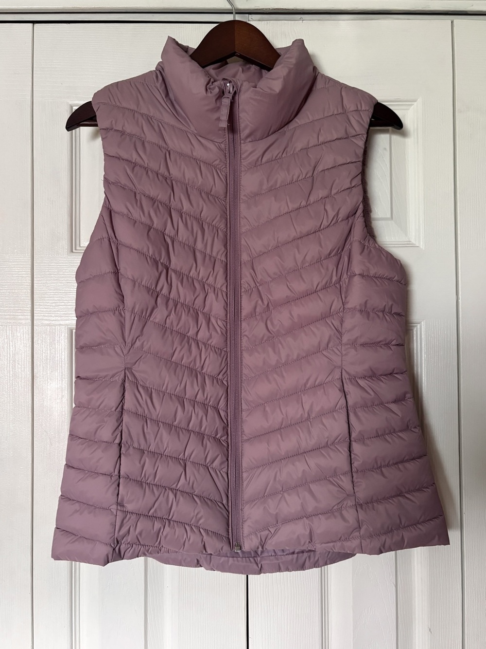 Old Navy Active Puffer Vest Sz Medium Water Resistant | Fall Winter